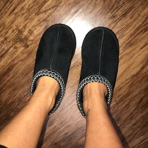 Ugg Slippers Size 8